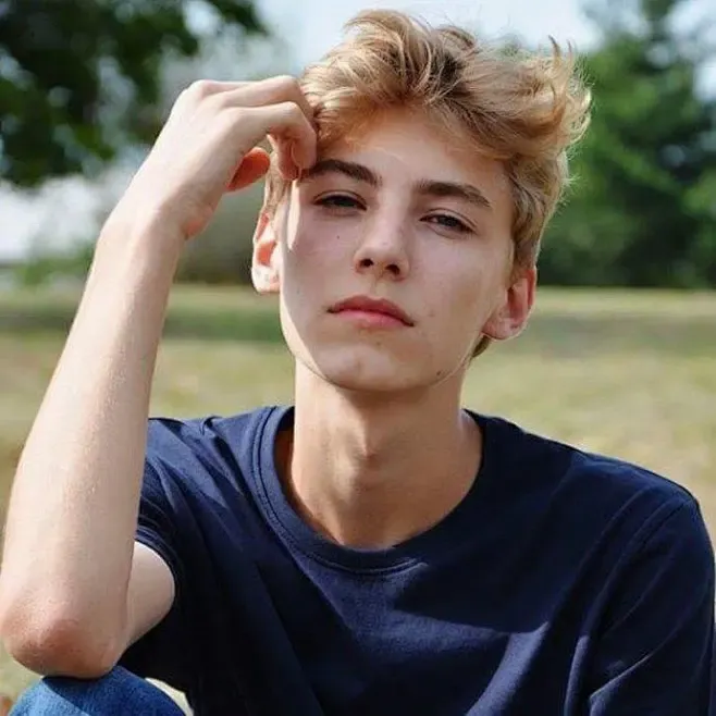 Andrew Tan avatar